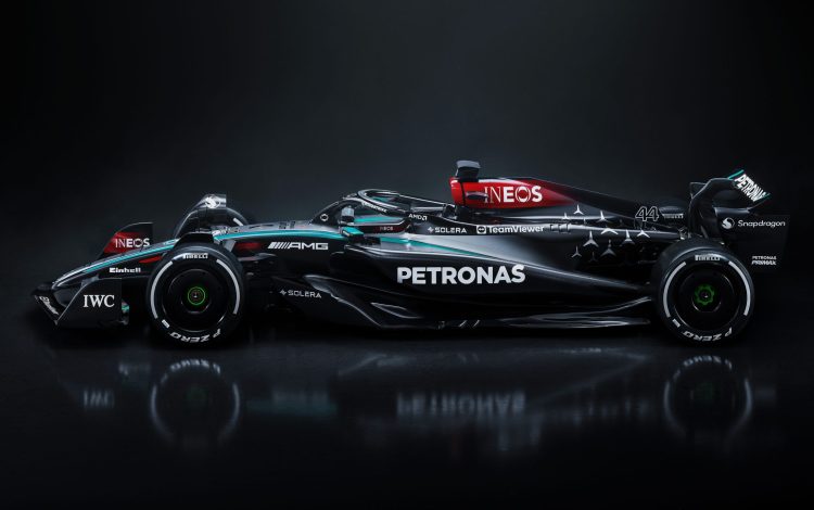 Mercedes-AMG W15 E PERFORMANCE - Lewis Hamilton - Side Profile